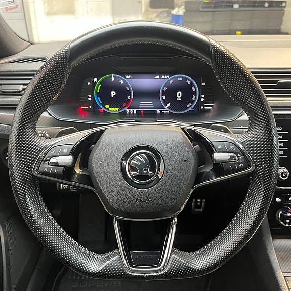 Skoda Superb 11 of 13