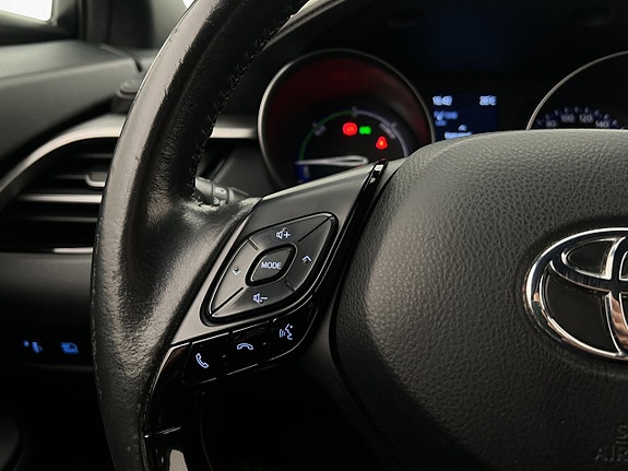 Toyota C-HR 17 of 30