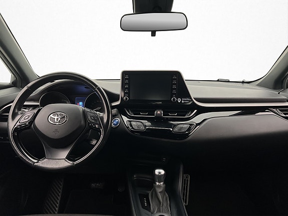Toyota C-HR 13 of 30
