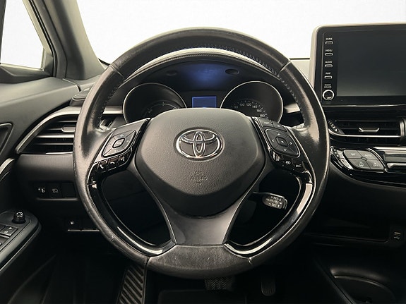 Toyota C-HR 14 of 30