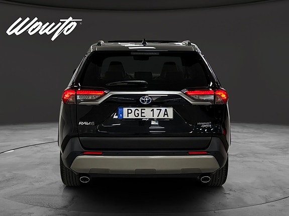 Toyota RAV4 5 of 18