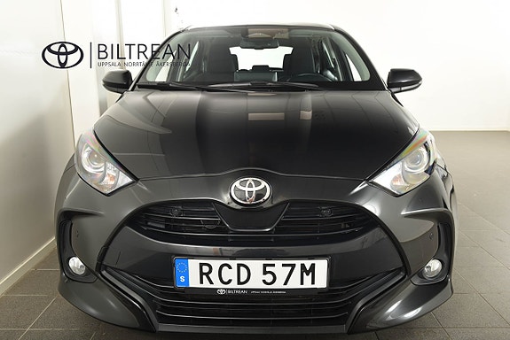 Toyota Yaris 5 of 15