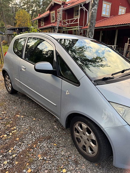 Mitsubishi Colt 3 of 5