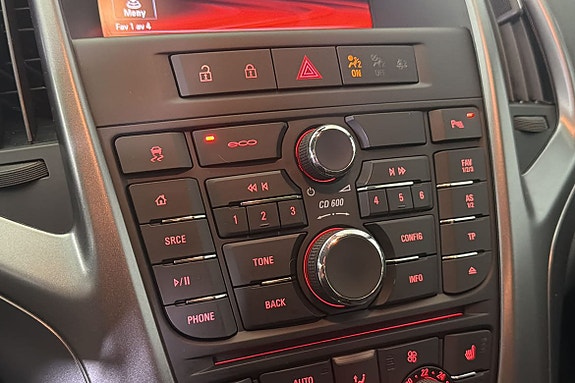 Opel Astra 8 of 9