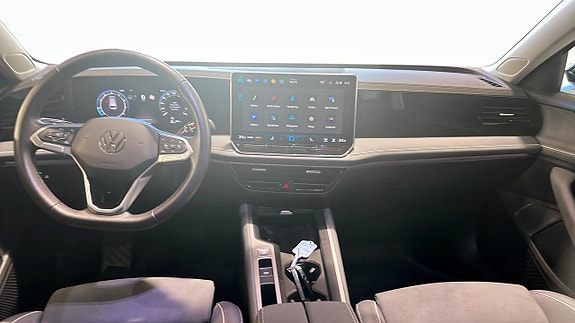 Volkswagen Passat 10 of 20