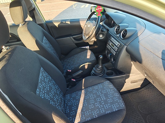 Ford Fiesta 8 of 10