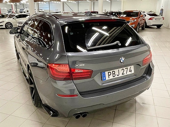 BMW 520 3 of 7