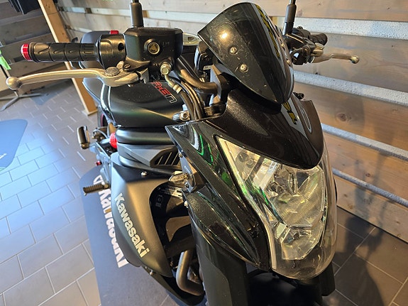 Kawasaki ER-6N 11 of 16