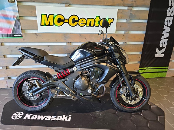 Kawasaki ER-6N 2 of 16