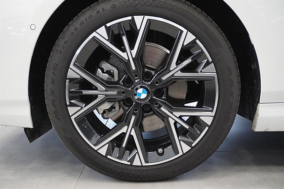 BMW 120 13 of 18