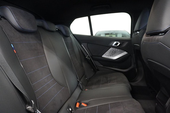 BMW 120 15 of 18