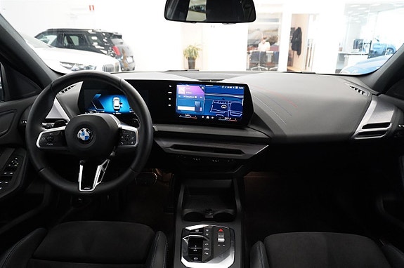 BMW 120 6 of 18