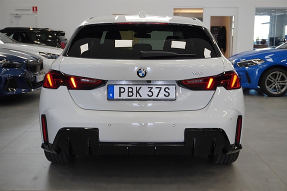 BMW 120 17 of 18