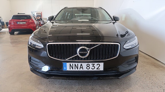 Volvo V90 8 of 20