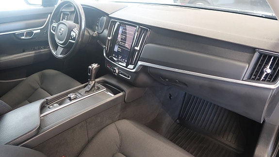 Volvo V90 10 of 20