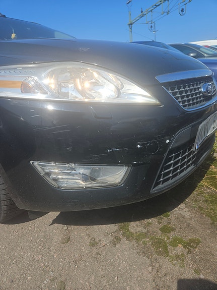 Ford Mondeo 12 of 17