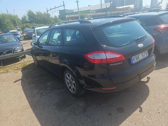 Ford Mondeo 8 of 17
