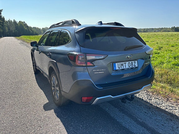 Subaru Outback 5 of 26