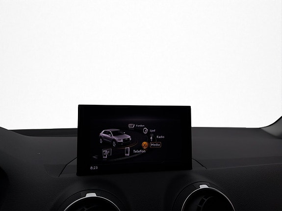 Audi Q2 20 of 29