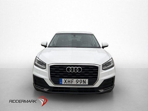 Audi Q2 2 of 29
