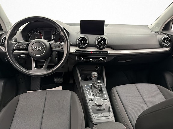 Audi Q2 12 of 29