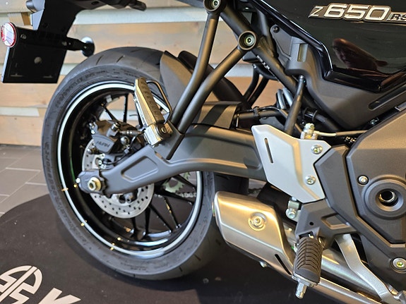 Kawasaki Z650 RS KAMPANJ 8 of 16