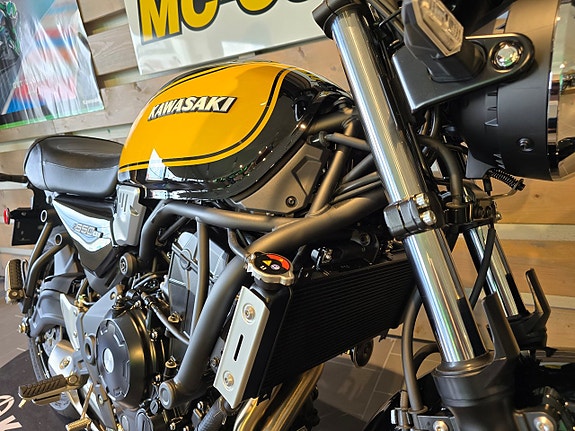 Kawasaki Z650 RS KAMPANJ 11 of 16