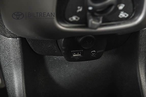 Peugeot 108 13 of 16