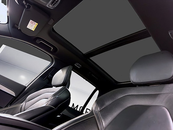 Volvo XC90 15 of 23
