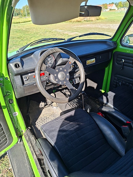Volkswagen 1303 12 of 13