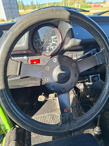 Volkswagen 1303 2 of 13