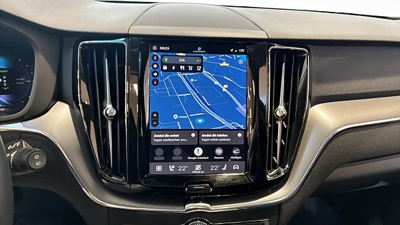Volvo XC60 12 of 18