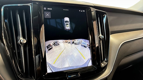 Volvo XC60 17 of 18