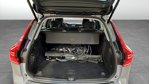 Volvo XC60 10 of 18