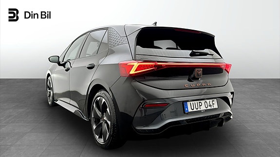 Cupra Born 3 of 13