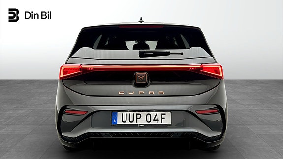 Cupra Born 5 of 13