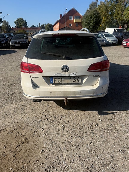 Volkswagen Passat 4 of 7