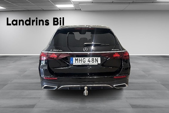 Mercedes-Benz E300 de 5 of 14