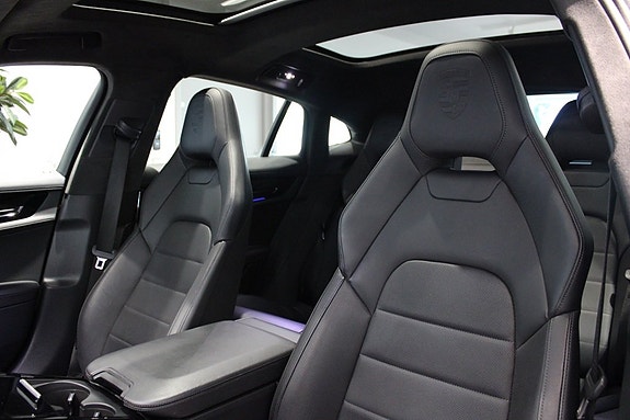 Porsche Panamera 4S 4 of 18