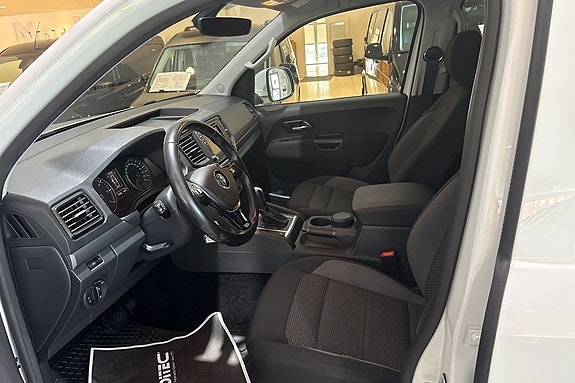Volkswagen Amarok 14 of 15