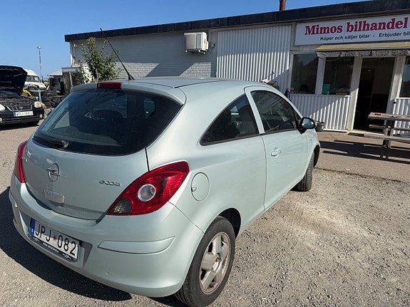 Opel Corsa 6 of 8