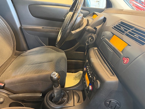 Citroen C4 8 of 14