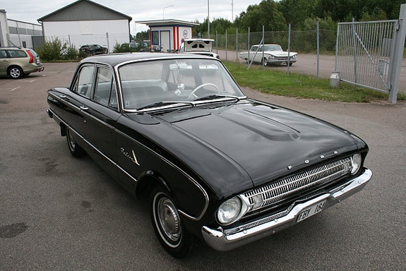 Ford Falcon 3 of 22