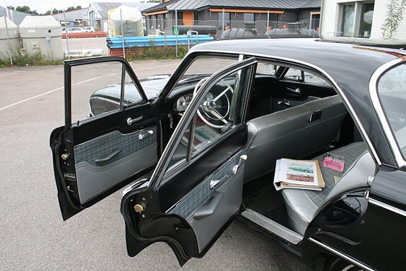 Ford Falcon 17 of 22