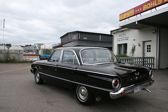 Ford Falcon 4 of 22