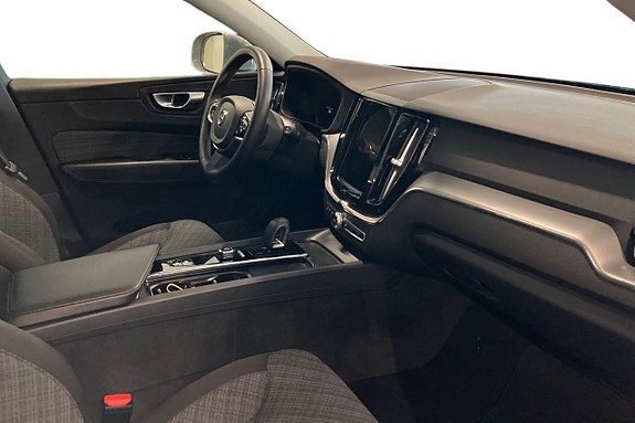 Volvo XC60 9 of 28
