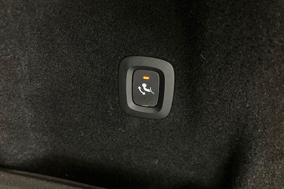 Volvo XC60 20 of 28