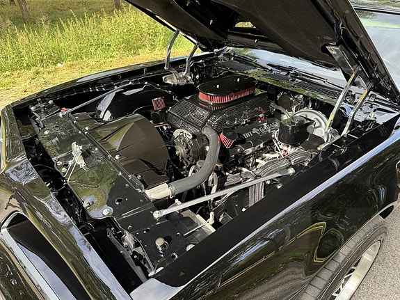 Pontiac Firebird 15 of 30