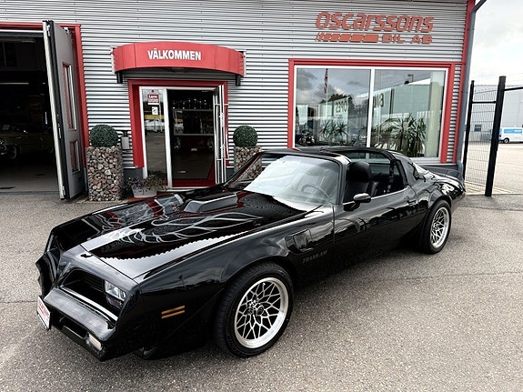 Pontiac Firebird 6 of 30