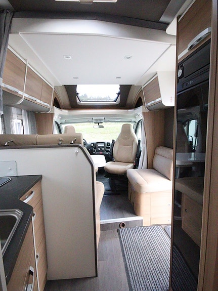 Adria Matrix Axess 670 SC (163 hk) 16 of 20